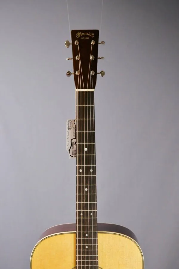 Martin D-28 - Image 2