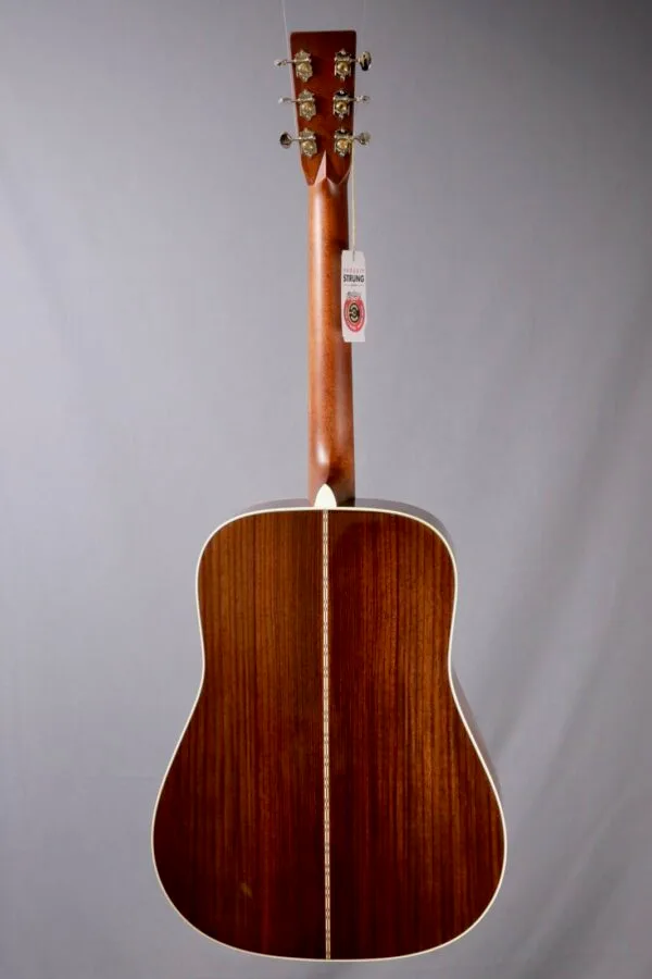 Martin D-28 - Image 4