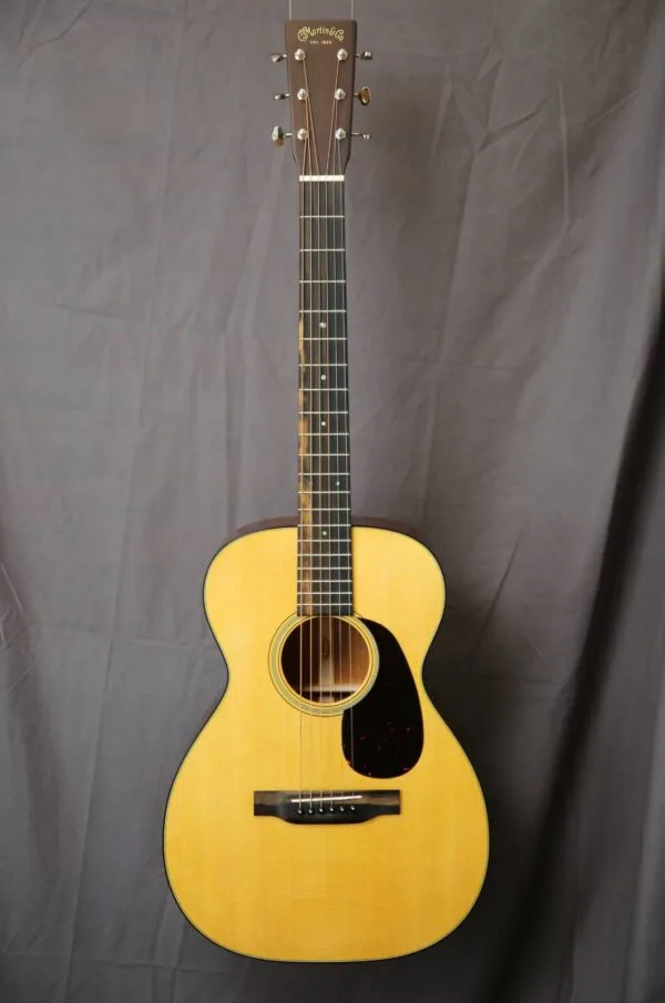 Martin 0-18 Acoustic Guitar